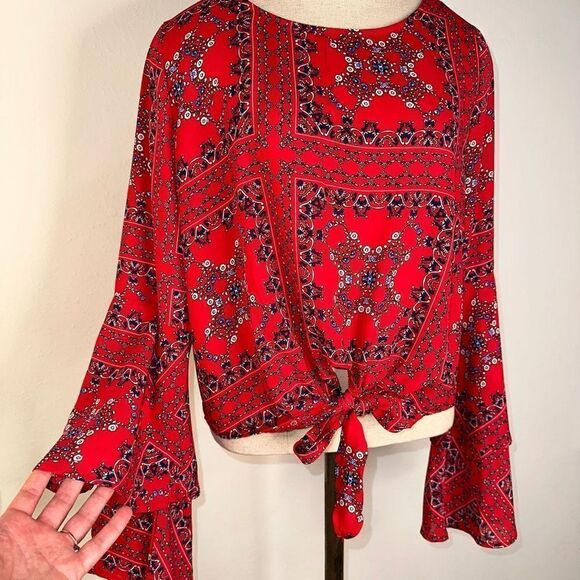 Altar’d State Red Boho Bandana Bell Sleeve Blouse Womens Small Preppy Chic - Picture 4 of 11